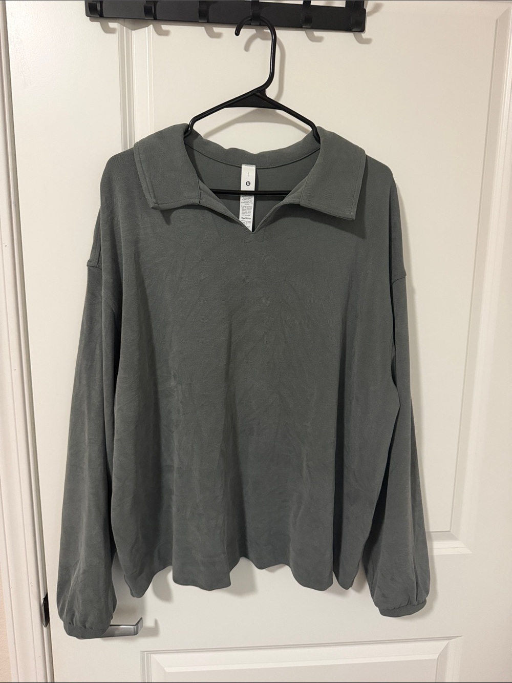 Lululemon Women’s Slate Green Collared Shirt